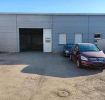 Lager Fläche bis 900qm - 4.000,00 EUR Kaltmiete, ca.  5,50 m² in Vöhringen (PLZ: 89269)