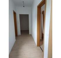 NEU: vermiete 2-Raum-Wohnung - 350,00 EUR Kaltmiete, in Meerane (PLZ: 08393)