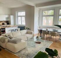Top-sanierte Altbauwohnung 3 Zimmer mit Balkon in Bilk - Düsseldorf Stadtbezirk 3
