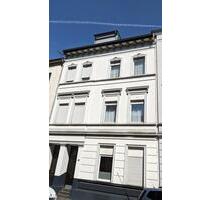 Nette ruhige Erdgeschosswohnung mit Einbauküche - Krefeld Cracau