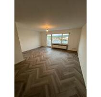 Wohnen mit herrlichem Ausblick - 2,5 Zimmer Mietwohnung mit TG - Steinheim an der Murr