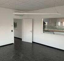 Büroräume zu vermieten - 820,00 EUR Kaltmiete, ca.  82,00 m² in Gaggenau (PLZ: 76571)