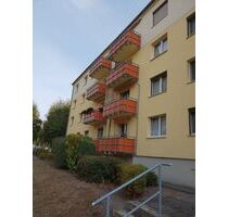 3-Raum Wohnung mit Balkon - 320,00 EUR Kaltmiete, ca.  58,00 m² in Regis-Breitingen (PLZ: 04565)