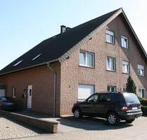 Wohnung 5Zimmer Küche Diele 2xBadWC Abstell Keller Waschküche - Geilenkirchen