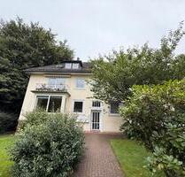 Charmante Dreizimmerwohnung mit Altbauflair und großem Garten - Hamburg Altona