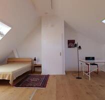 Vermietung auf Zeit: Hübsche Dachgeschoßwohnung im Altbau - Karlsruhe Rüppurr