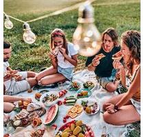 Wiese Gemüsegarten Gartenstück Gartengrundstück Picknickplatz - Königswinter