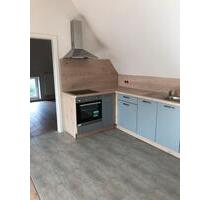 2,5 Zimmer- Dachgeschosswohnung in Weddingstedt - Heide