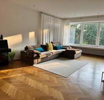 Wohnung in Westhangvilla mit zwei Balkonen und Gartenmitbenutzung - Iserlohn
