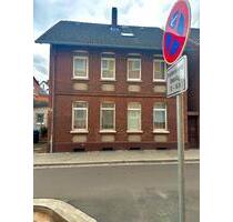 Südstadt !Zweifamilienhaus mit Nebengebäude und großen Gründstück - Peine