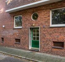Demnächst frei! Geräumige 2-Raum-Wohnung in Kiel mit Balkon