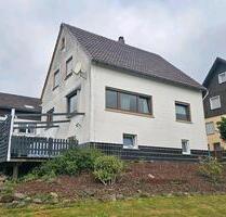Einfamilienhaus mit grossen Garten und Pool - Feldatal