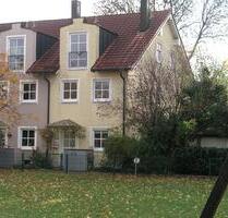 Ruhiges Reihenendhaus in Puchheim-Bhf. - München Moosach