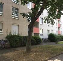 Sanierte 3 Zimmerwohnung mit Balkon - Frankfurt am Main Fechenheim