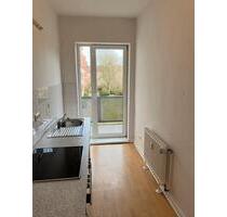 Geräumige 2-Zimmerwohnung mit Balkon - Kiel Neumühlen-Dietrichsdorf