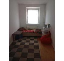1 Zimmer in WG frei geworden - 400,00 EUR Kaltmiete, ca.  20,00 m² in Berlin (PLZ: 10407) Pankow
