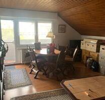 schöne 3-Zimmer-DG-Wohnung mit Balkon in Wetten zu vermieten - Kevelaer