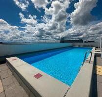 Penthouse 16.OG neu renoviert Pool Sauna Blick über München
