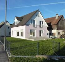 Ruhig gelegenes EFH mit Garten und Doppelcarport - Vilseck