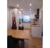 Reiheneckhaus - 1.400,00 EUR Kaltmiete, in Bellenberg (PLZ: 89287)