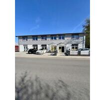 Gewerbefläche , Büroräume , Praxisräume 150 m² +116 m² Wohnfläche oder 266 m² gesamte Bürofläche - Oldenburg in Holstein