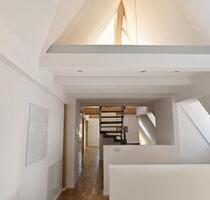 Sensationelle Dachgeschosswohnung inmitten der Stadt - Nürnberg Altstadt, St. Lorenz