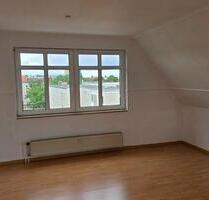 Dachgeschosswohnung in Kulbeweg - Berlin Spandau