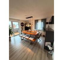 Lichtdurchflutete 3-Zimmer-Wohnung mit Balkon, Garten & Garage - Selb