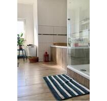 Sanierte 2-Raumwohnung mit EBK und Balkon - Halle (Saale) Damaschkestraße