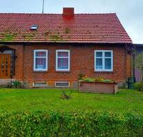 Doppelhaushälfte - 61.000,00 EUR Kaufpreis, in Goldberg (PLZ: 19399)