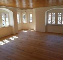 5 ZKB 125 m² HWR Altbau saniert Einbauküche 1. OG - Oettingen in Bayern