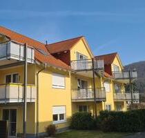 Dachgeschosswohnung (unvermietet, 2x Balkone, Keller &Stellplatz) - Bad Wildungen