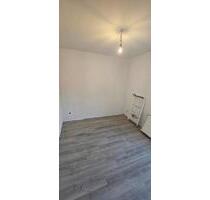 Zimmer vermieten - 600,00&nbsp;EUR Kaltmiete, ca.&nbsp; 190,00&nbsp;m&sup2; in Rüsselsheim am Main (PLZ: 65428)