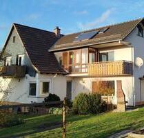 Gepflegtes Mehrfamilienhaus in zentraler Lage mit viel Platz - Kirchheim