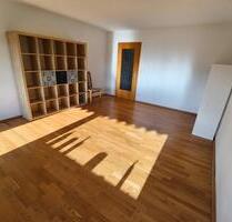 Attraktive 2,5-Zimmer-Wohnung mit Balkon und schöner Aussicht in - Ostfildern