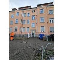 WG geeignete geräumige 3-Raum Wohnung und Balkon - Magdeburg Neue Neustadt
