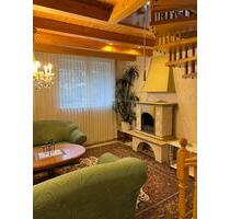 2 Zimmer+Bad im Souterrain in EFH verkehrsgünstig für Studentin - Berlin Pankow