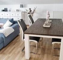 Große, helle 2-Zimmer-Wohnung (96 m²) - Leimen