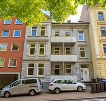 Schöne 4-Zimmer-Wohnung im Dachgeschoss mit ca. 96 qm Wohnfläche in zentraler Lage von Flensburg