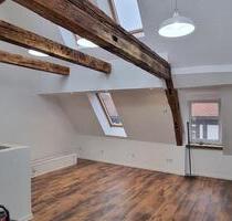 Helle 3 Zimmer Wohnung, Badewanne, Küche vorhanden - Neustadt an der Aisch