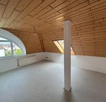 Mietwohnung 2,5 Zi DG 74 m² EBK, gr. Bad + Kellerraum - Obertshausen