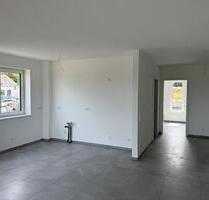 **Moderne Wohnung zu vermieten: Sparsam leben im Stil der Zukunft!** - Waldbröl