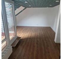 Mietwohnung in Oberesslingen - 900,00 EUR Kaltmiete, in Esslingen am Neckar (PLZ: 73730) Oberesslingen