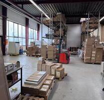 vielseitige hohe Lagerhalle in Detmold repräsentatives Büro