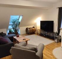 Gemütl. Dachgeschosswohnung in ruhiger Lage und guter Anbindung - Norderstedt Garstedt