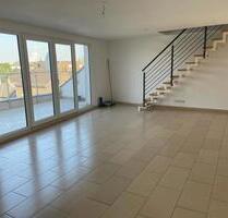 Exklusive Penthouse-Wohnung mit Dachterrasse in Niederkassel