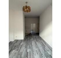 ZWEI 52-m²-WOHNUNGEN ZUR AUSWAHL -SANIERT UND RENOVIERT - Reichenbach im Vogtland