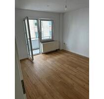 Frisch renovierte 2-Zimmer-Wohnung – 52 m² – sofort bezugsfrei! - Pforzheim