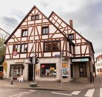 Repräsentatives Fachwerkhaus mit Wohn- und Gewerbefläche in beste - Frankfurt am Main Bergen-Enkheim