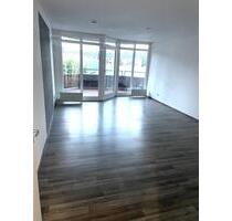 Helle Zweizimmerwohnung mit Balkon und Kellerraum sowie Stellplatz zu vermieten - Krefeld